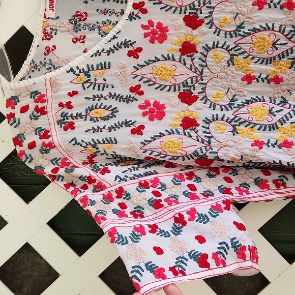 Johnny Was Embroidered Oversized Top ❤️ - Picture 3 of 9